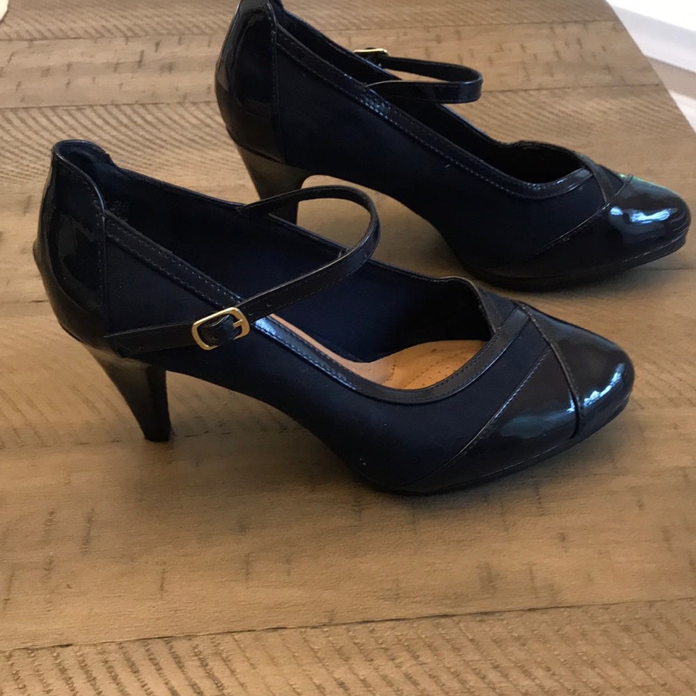 Navy blue 3” heels